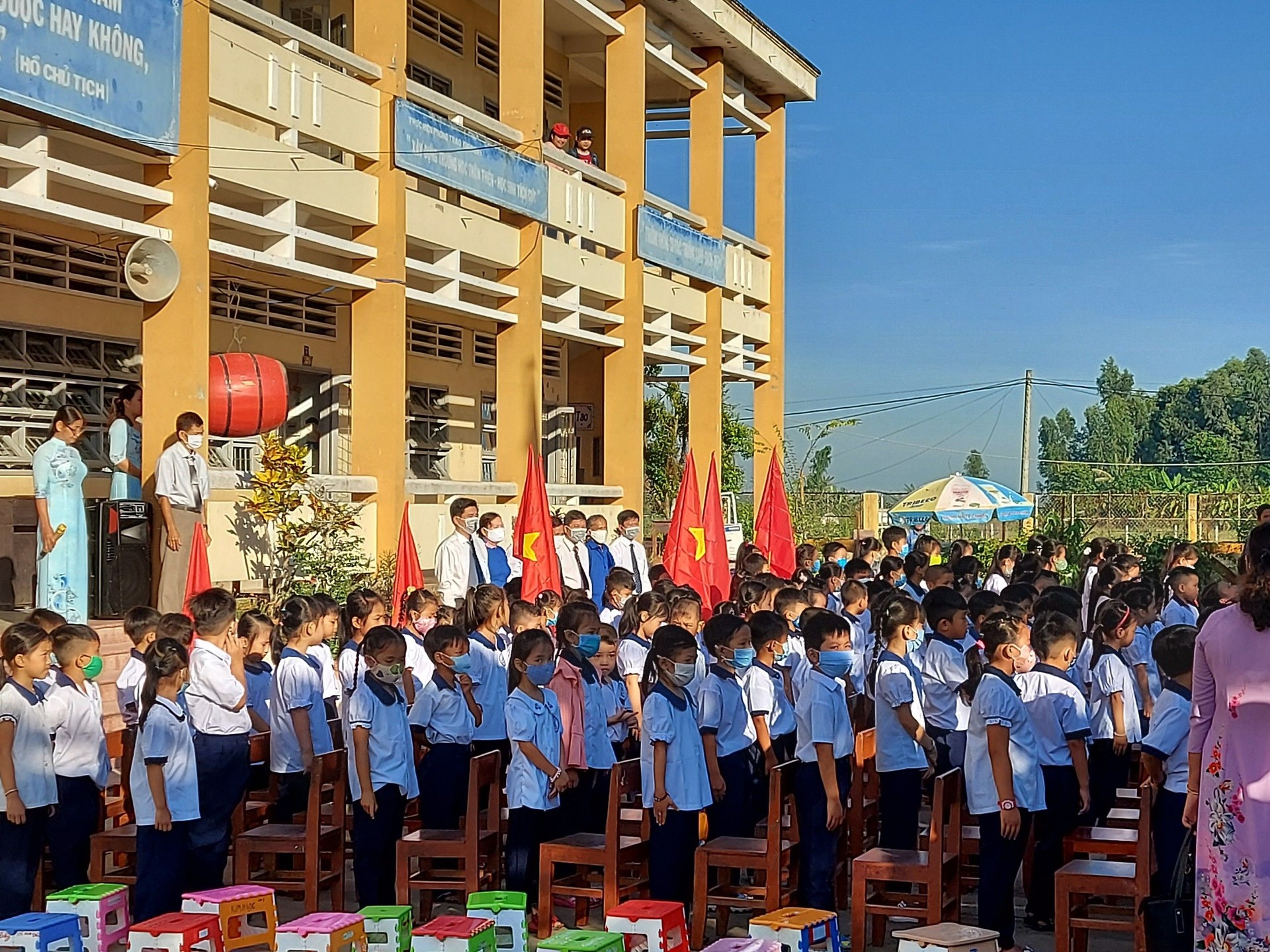 Tin mới