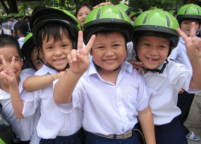 Thiếu nhi Việt Nam Vươn ra Thế giới